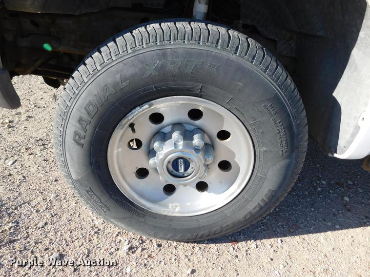 image for item DC8471 1999 Ford F250 Super Duty XLT Crew Cab pickup truck