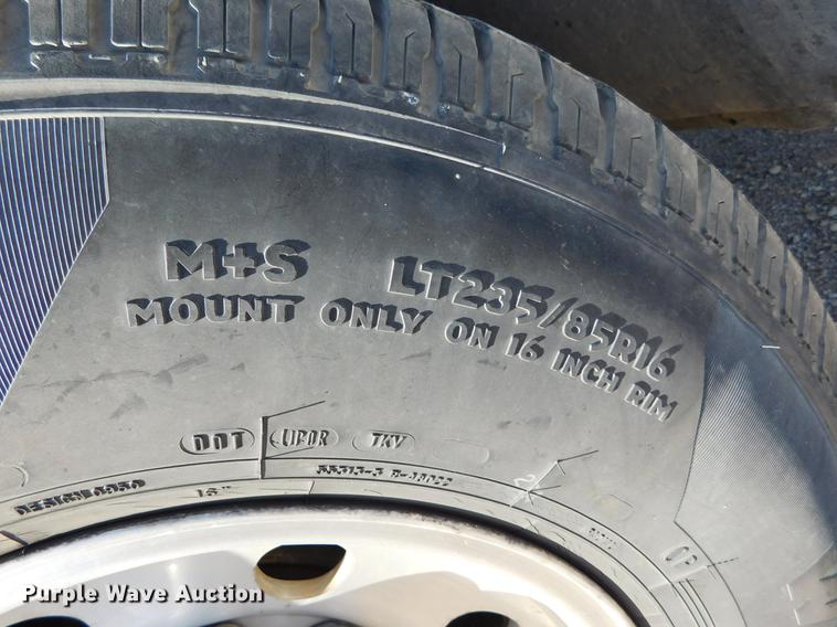 image for item DC8471 1999 Ford F250 Super Duty XLT Crew Cab pickup truck