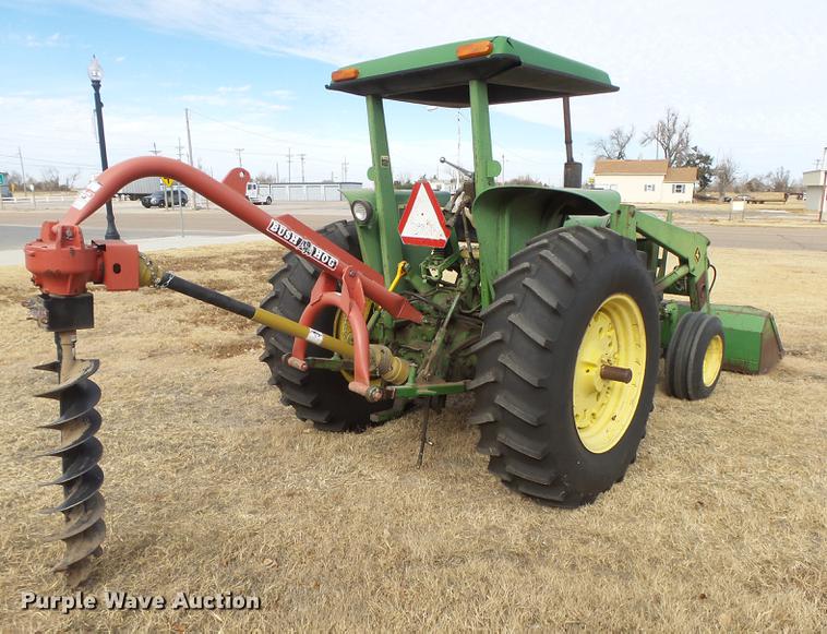 image for item DC8495 1979 John Deere 2440 tractor