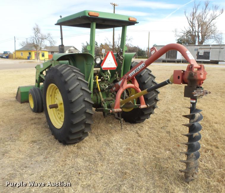 image for item DC8495 1979 John Deere 2440 tractor