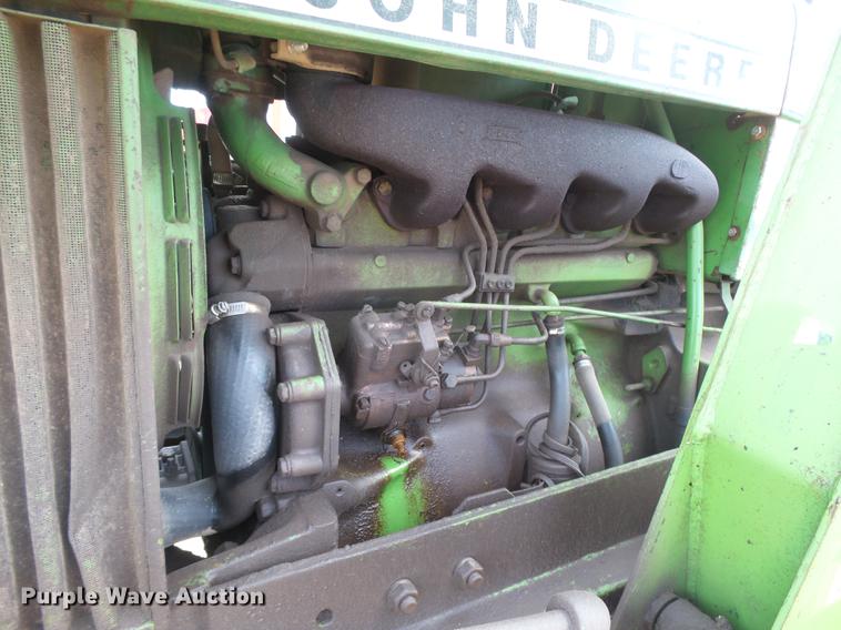 image for item DC8495 1979 John Deere 2440 tractor