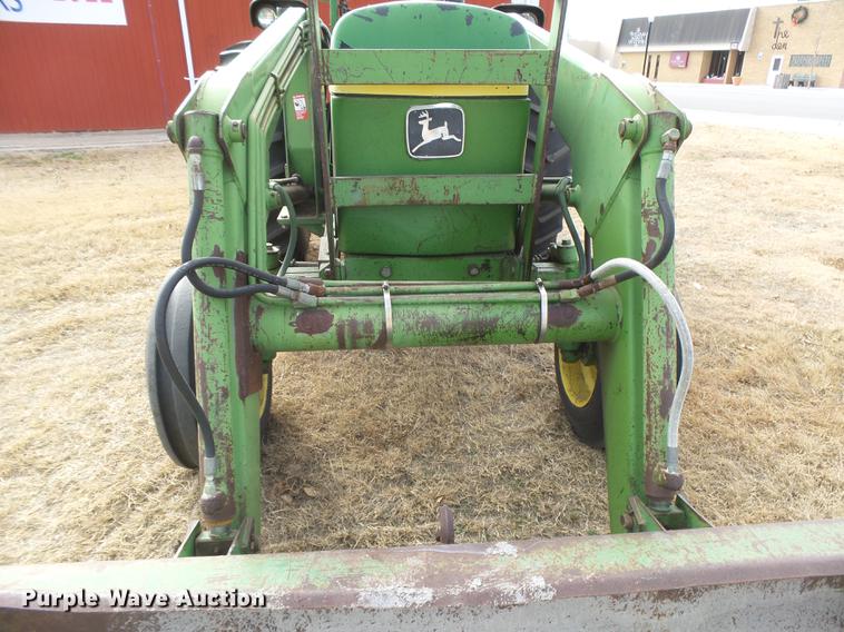 image for item DC8495 1979 John Deere 2440 tractor