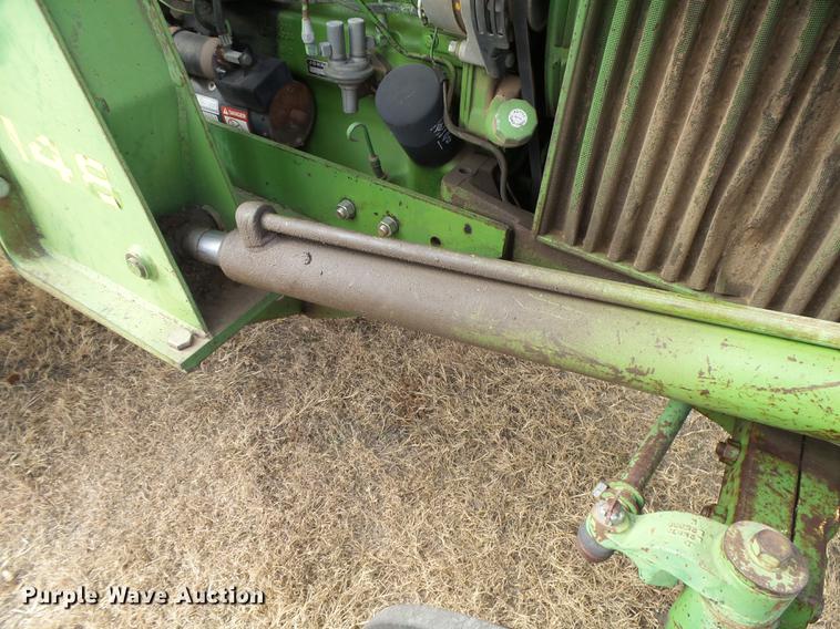 image for item DC8495 1979 John Deere 2440 tractor