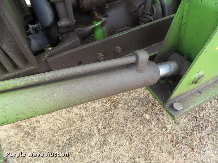 image for item DC8495 1979 John Deere 2440 tractor