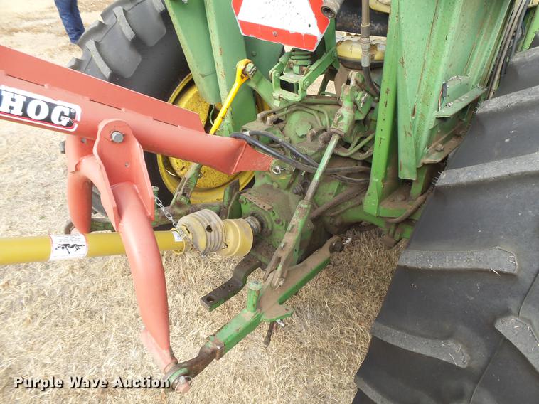 image for item DC8495 1979 John Deere 2440 tractor