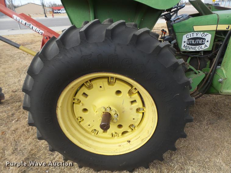 image for item DC8495 1979 John Deere 2440 tractor