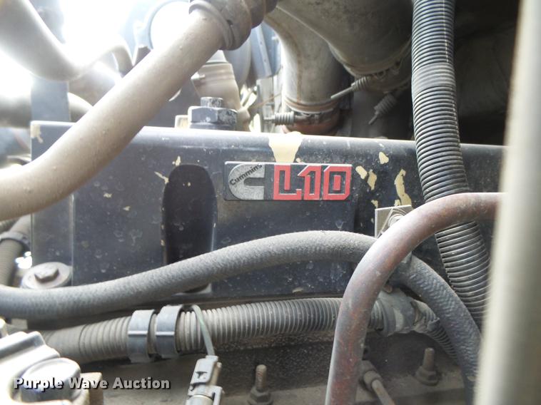 image for item DC8496 1996 International 8100 tank truck