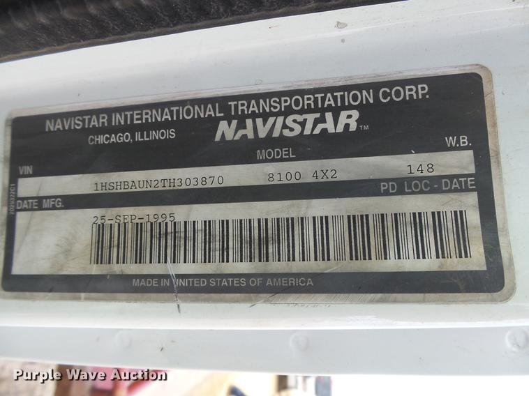 image for item DC8496 1996 International 8100 tank truck