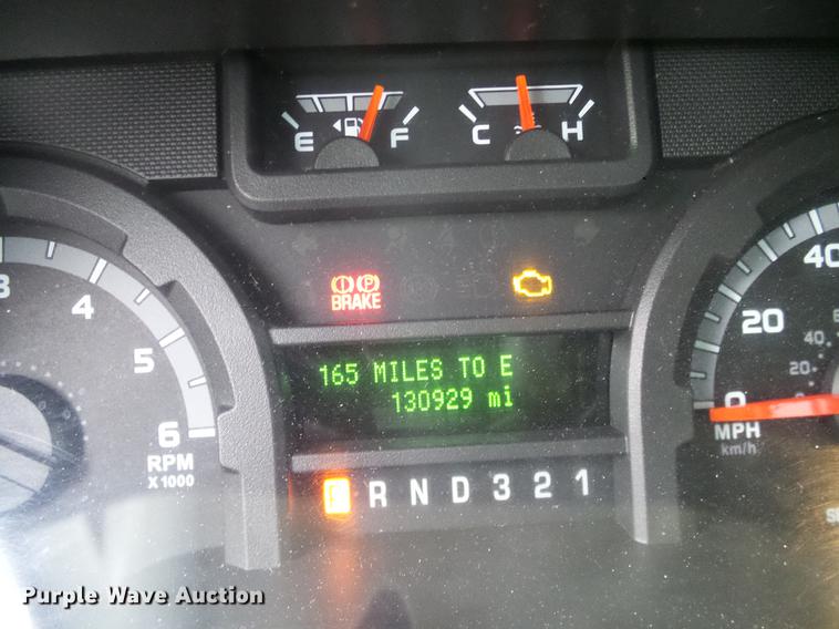 image for item DD1441 2009 Ford E350 Super Duty shuttle bus