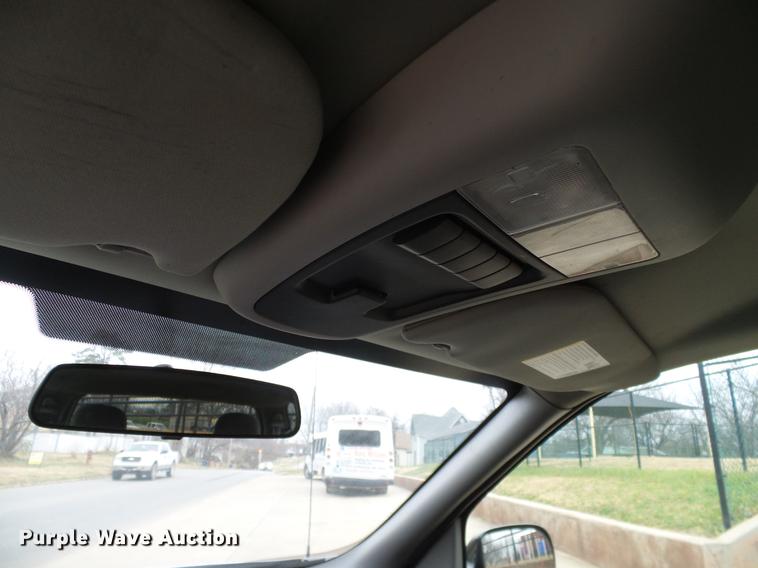 image for item DD1442 2008 Chevrolet Uplander Cargo van