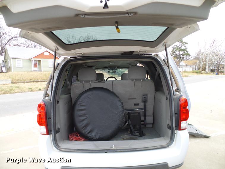 image for item DD1442 2008 Chevrolet Uplander Cargo van