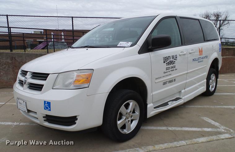 image for item DD1443 2010 Dodge Grand Caravan van