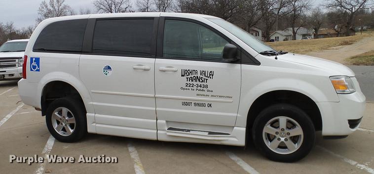 image for item DD1443 2010 Dodge Grand Caravan van
