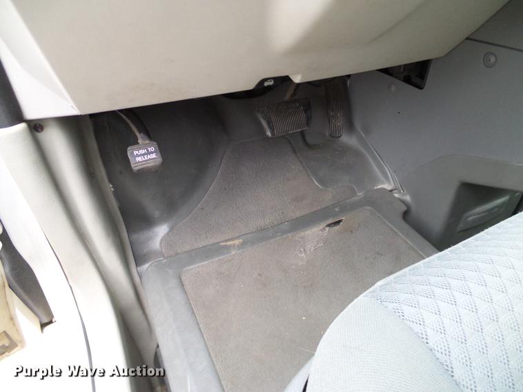 image for item DD1443 2010 Dodge Grand Caravan van