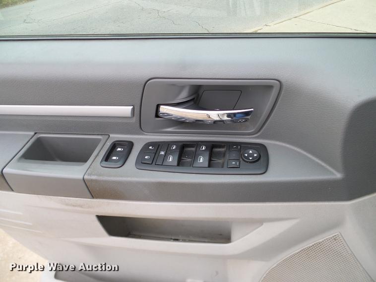 image for item DD1443 2010 Dodge Grand Caravan van