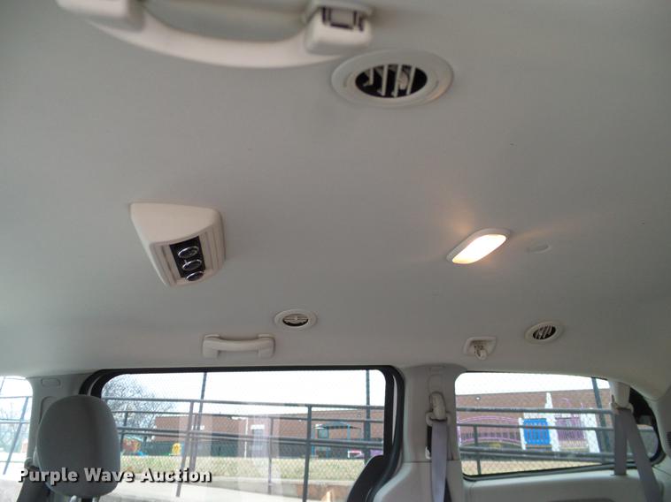 image for item DD1443 2010 Dodge Grand Caravan van