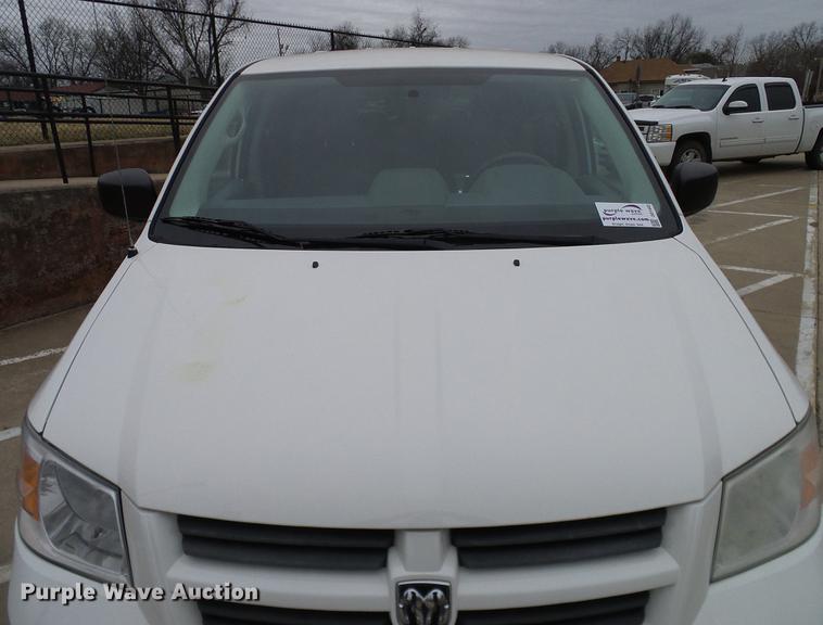 image for item DD1443 2010 Dodge Grand Caravan van