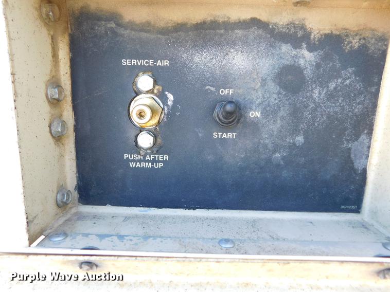 image for item DE9249 1984 Ingersoll Rand P-100A-WD air compressor