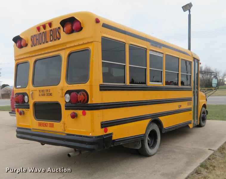 image for item DI9928 2002 Chevrolet Express G3500 school bus