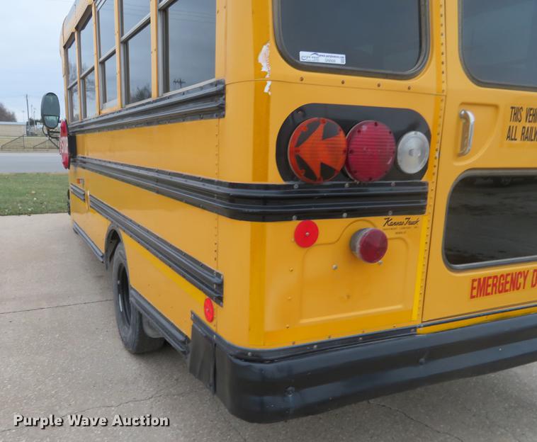 image for item DI9928 2002 Chevrolet Express G3500 school bus