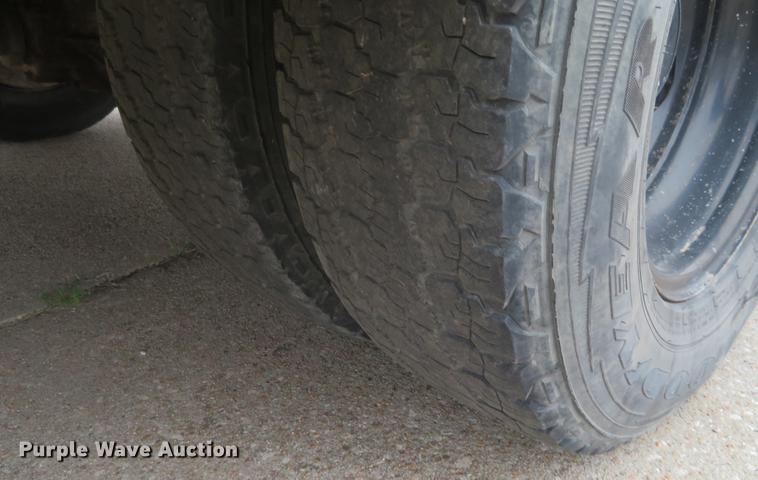 image for item DI9928 2002 Chevrolet Express G3500 school bus