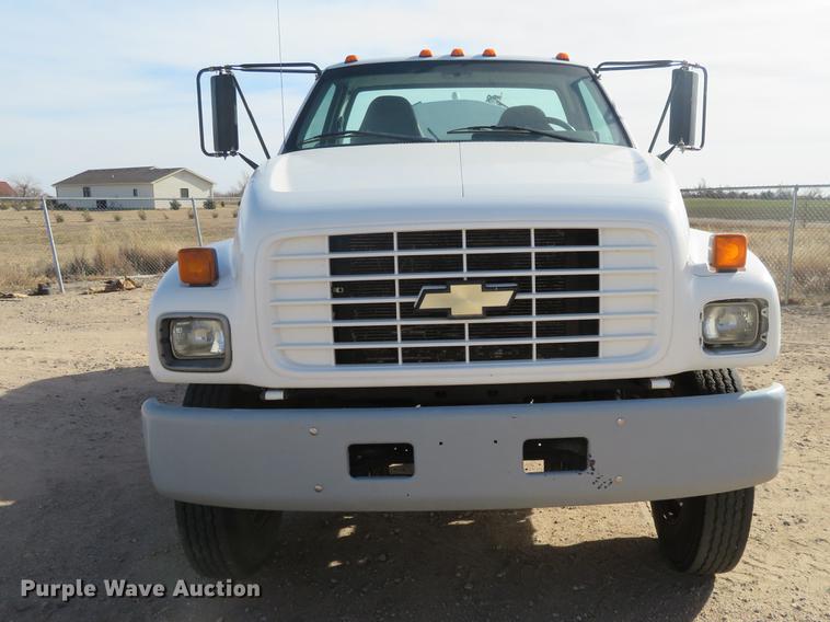 image for item DI9936 2002 Chevrolet C6500 tank truck