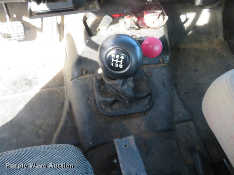 image for item DI9936 2002 Chevrolet C6500 tank truck