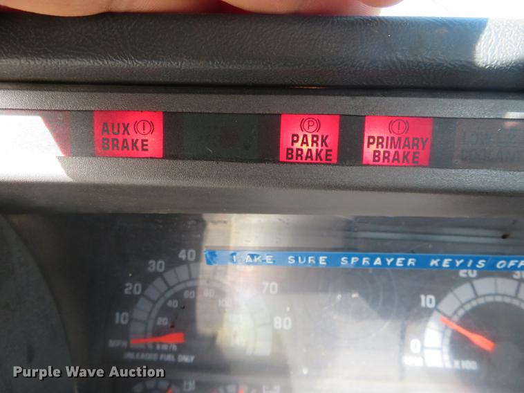 image for item DI9936 2002 Chevrolet C6500 tank truck