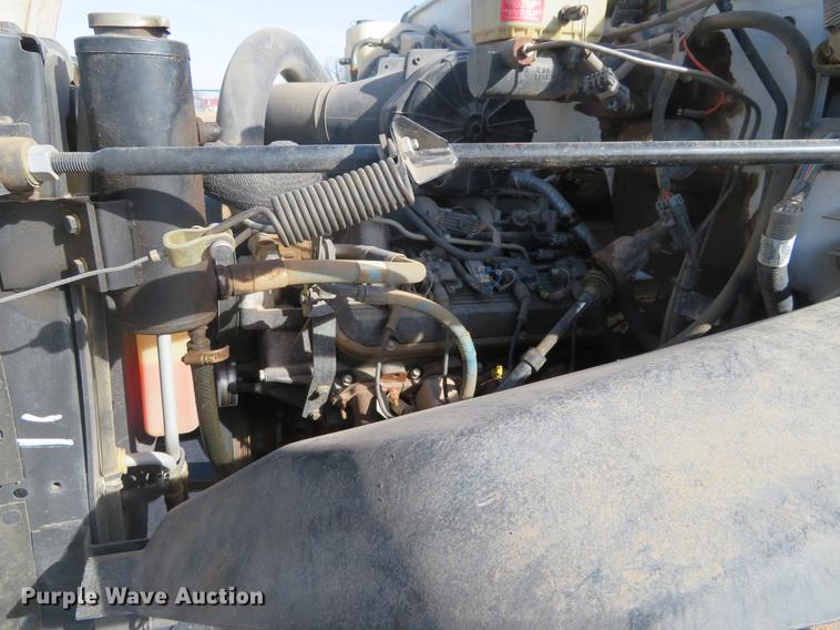 image for item DI9936 2002 Chevrolet C6500 tank truck