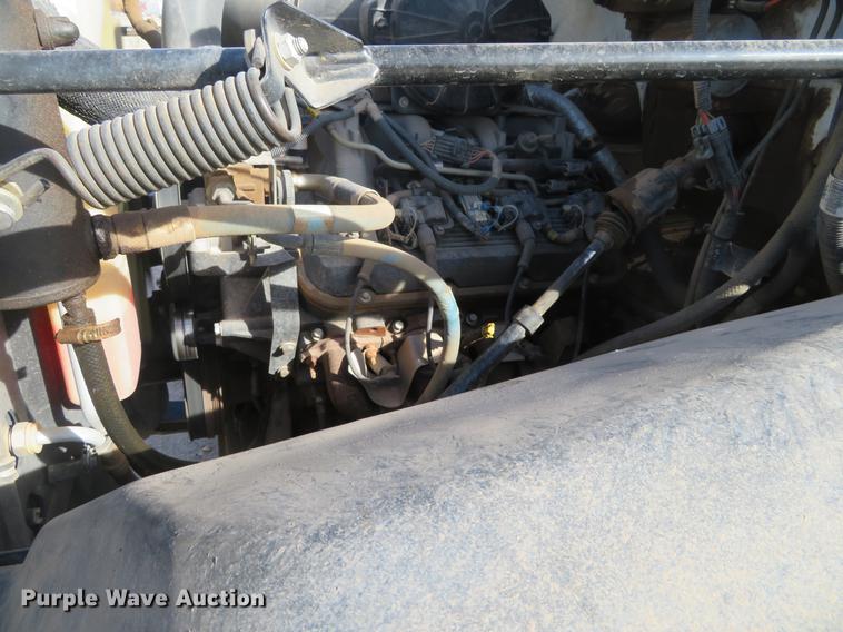 image for item DI9936 2002 Chevrolet C6500 tank truck