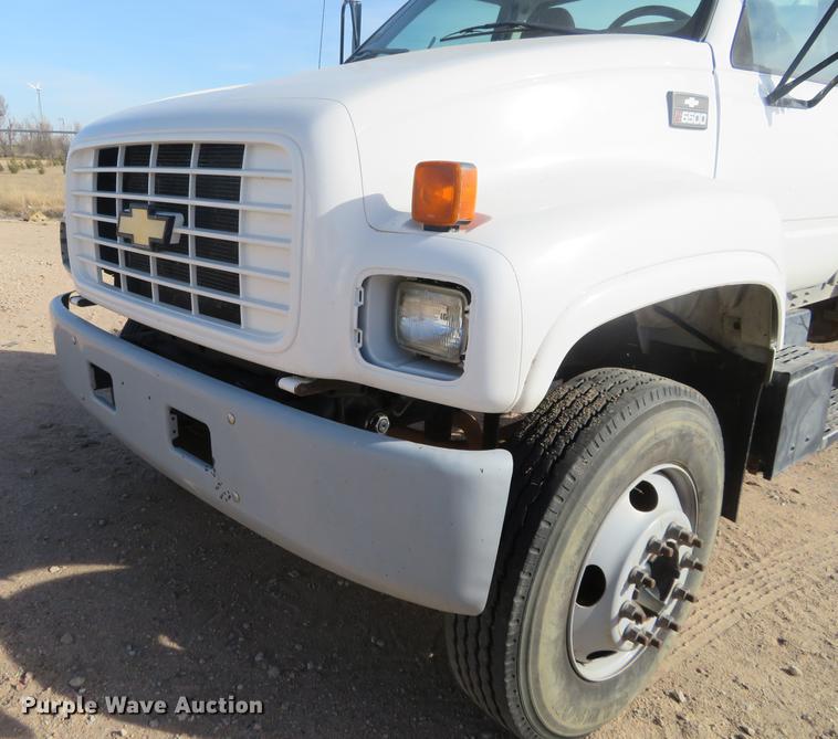 image for item DI9936 2002 Chevrolet C6500 tank truck