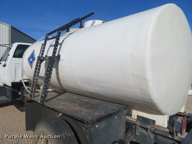 image for item DI9936 2002 Chevrolet C6500 tank truck