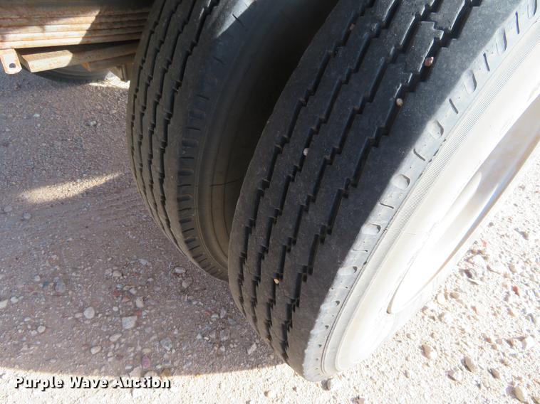 image for item DI9936 2002 Chevrolet C6500 tank truck