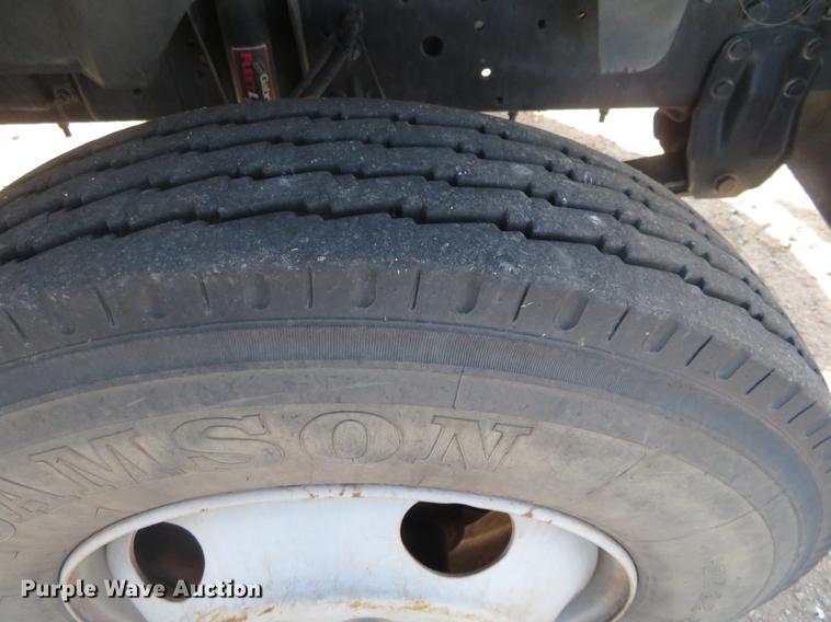 image for item DI9936 2002 Chevrolet C6500 tank truck