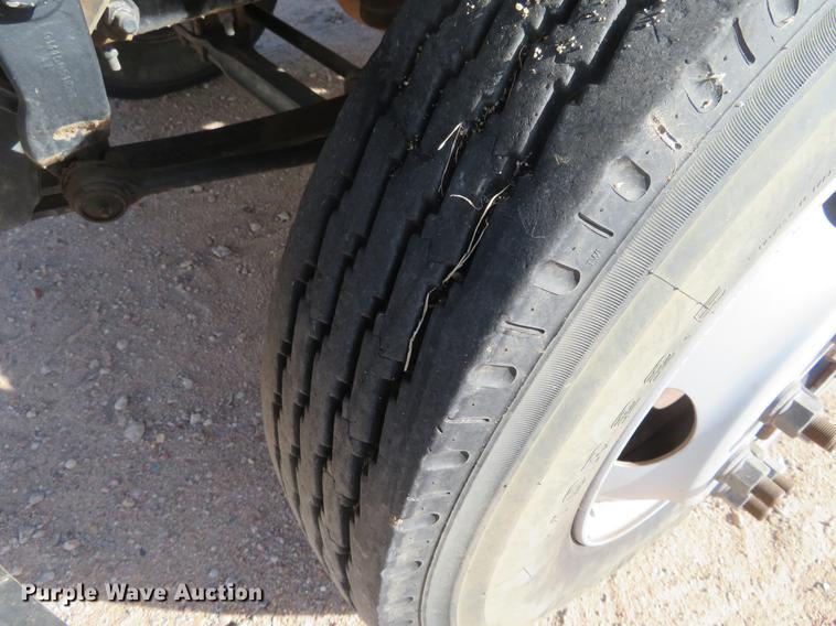 image for item DI9936 2002 Chevrolet C6500 tank truck