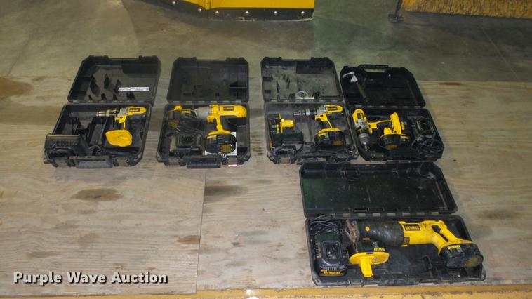 image for item DK9203 DeWalt tools