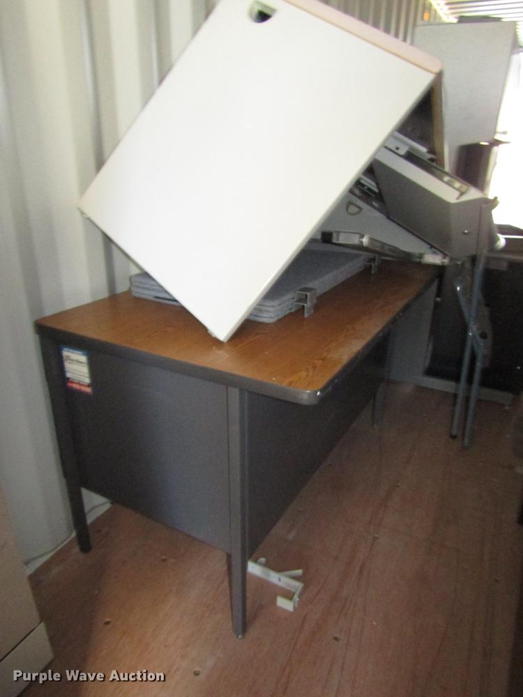 image for item DO9062 Office furniture