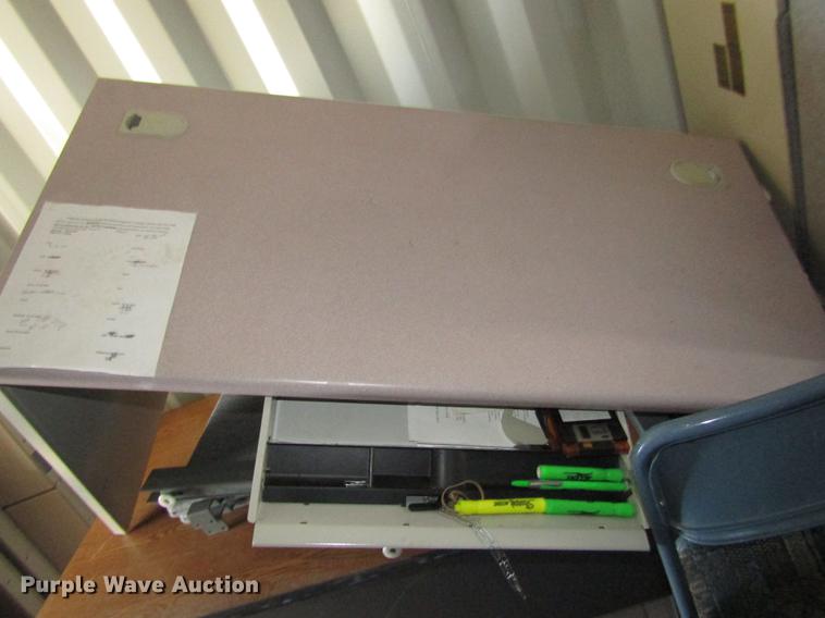 image for item DO9062 Office furniture