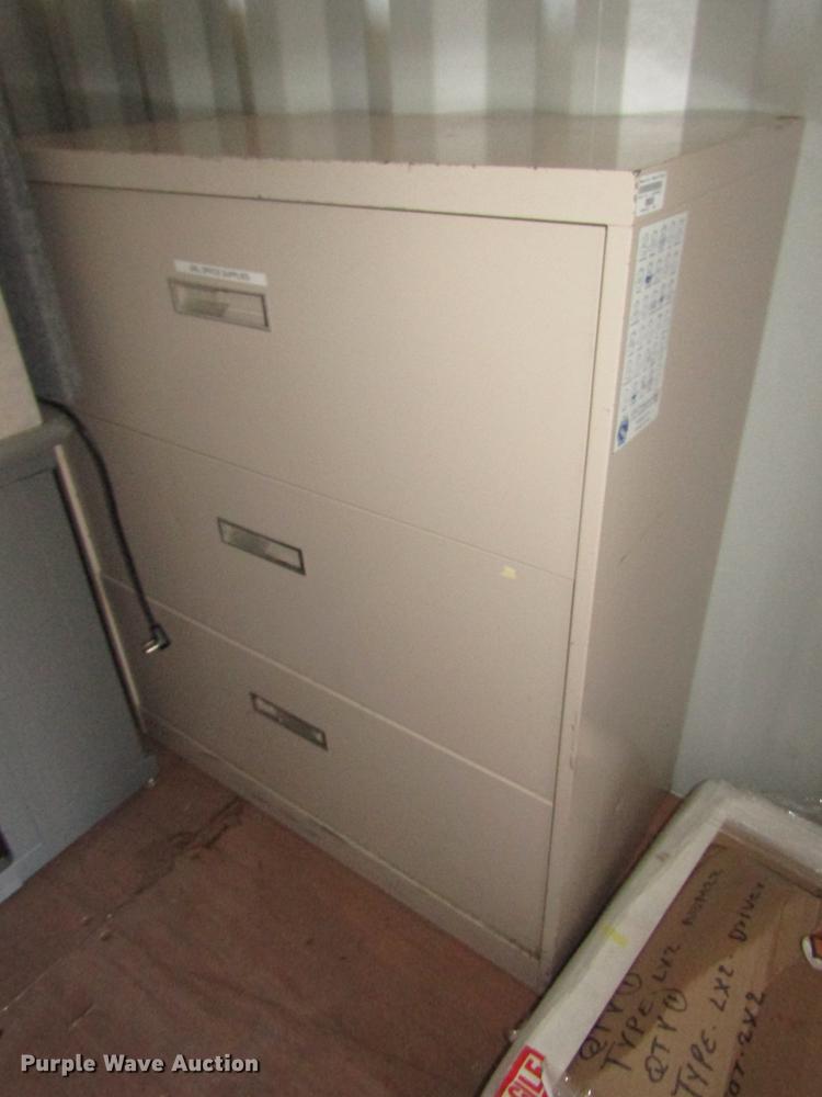 image for item DO9062 Office furniture