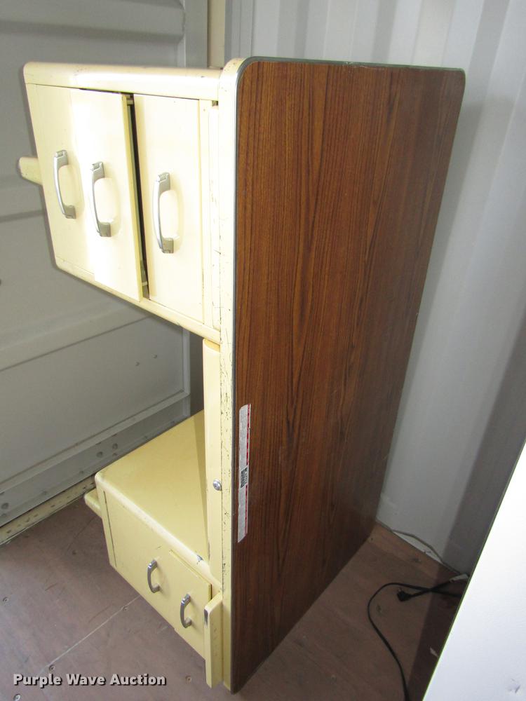 image for item DO9062 Office furniture