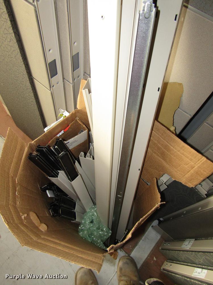 image for item DO9063 Cubicle dividers