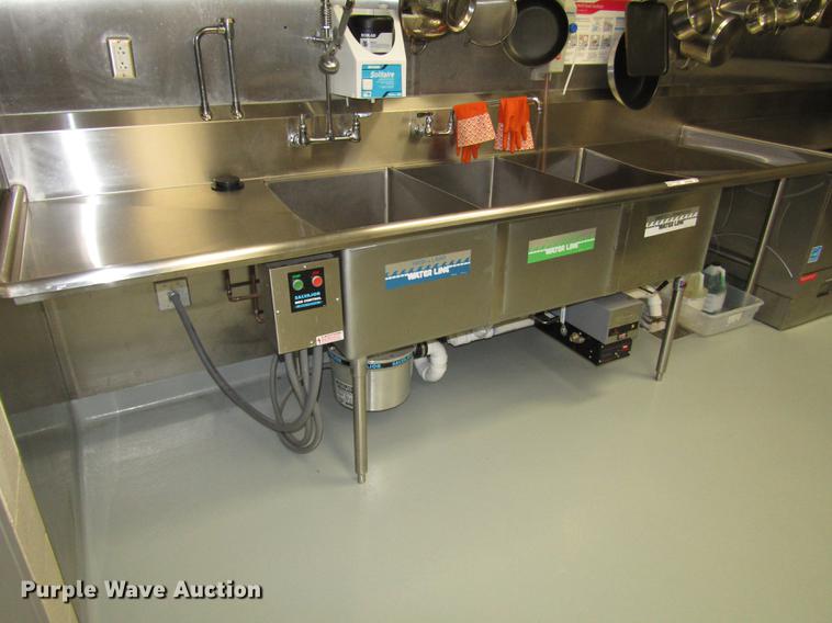 image for item DO9066 Stainless steel triple sink and table