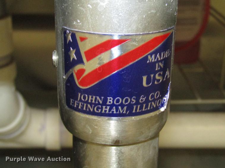 image for item DO9066 Stainless steel triple sink and table