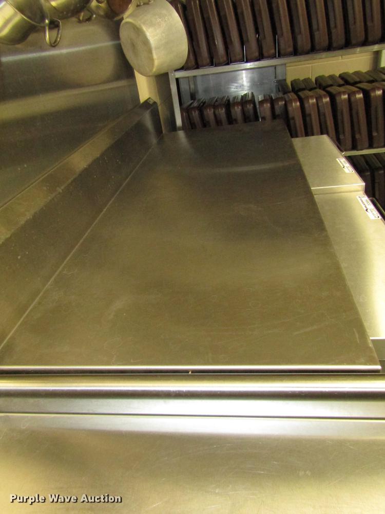 image for item DO9066 Stainless steel triple sink and table