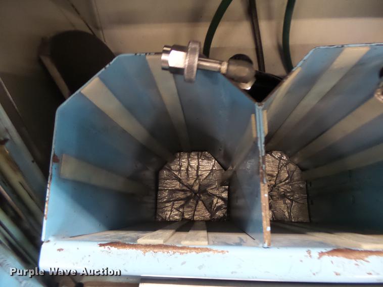 image for item DT9913 1997 Mako compressor