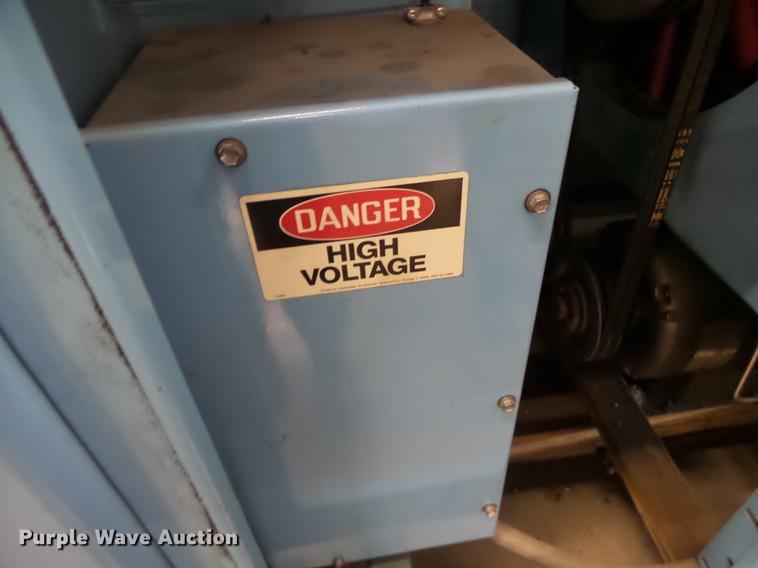 image for item DT9913 1997 Mako compressor