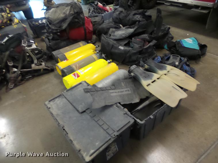 image for item DT9916 Scuba diving equipment