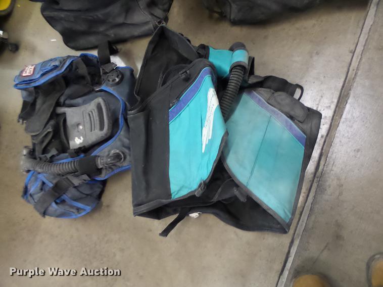 image for item DT9916 Scuba diving equipment