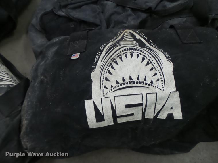 image for item DT9916 Scuba diving equipment