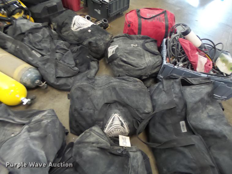 image for item DT9916 Scuba diving equipment